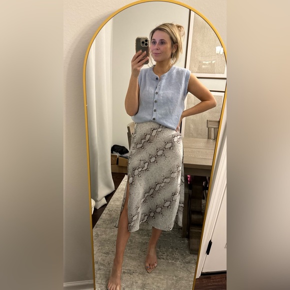 Flowy Snake Print Women's Midi Slit Side Zipper Skirt - Picture 3 of 12